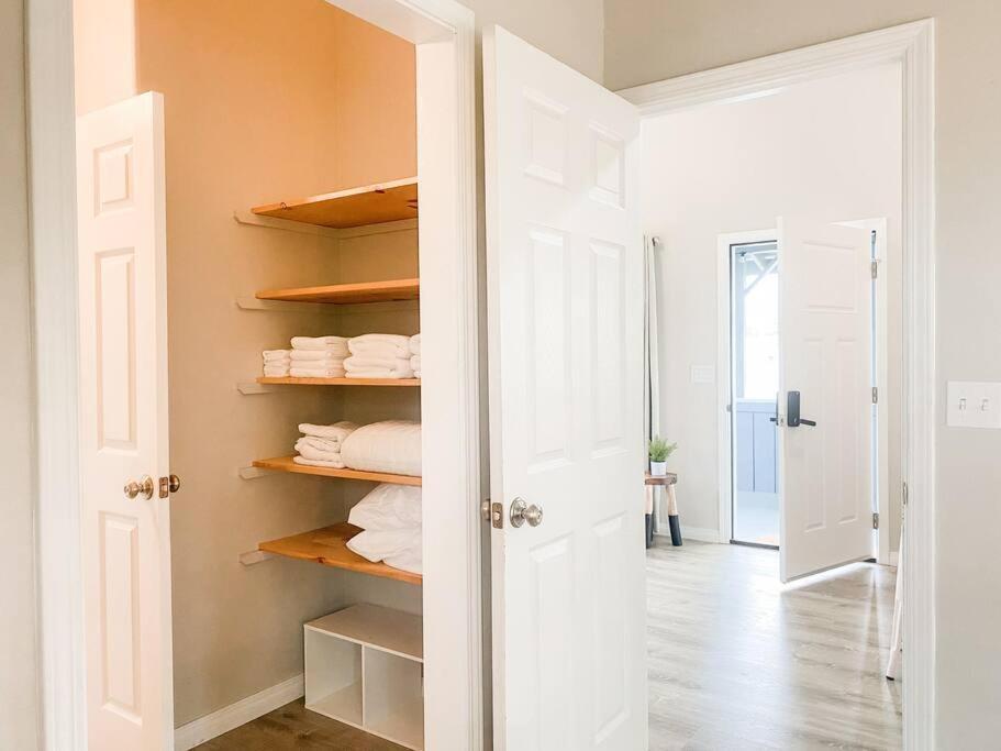키아우 Hibiscus Hale, Full Kitchen, King Bed, Parking 아파트 외부 사진