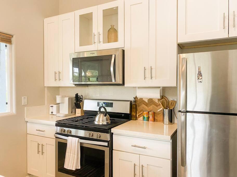 키아우 Hibiscus Hale, Full Kitchen, King Bed, Parking 아파트 외부 사진